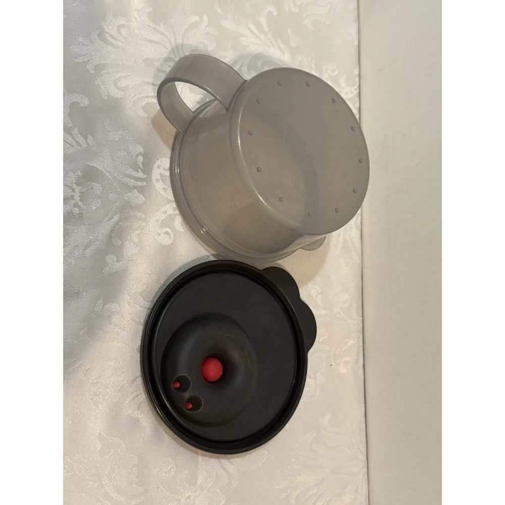 Tupperware CrystalWave PLUS microwave soup‎ mugs with ergonomic handles